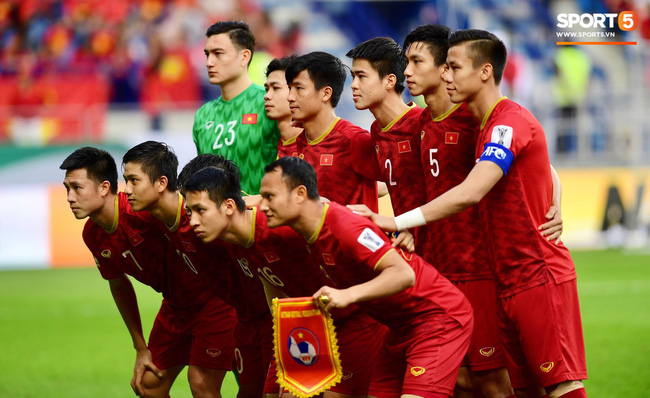 Thua Nhật Bản 1-0, người hâm mộ tuyển Việt Nam liên tiếp động viên: Về ăn Tết thôi, các em đã làm rất tốt-1