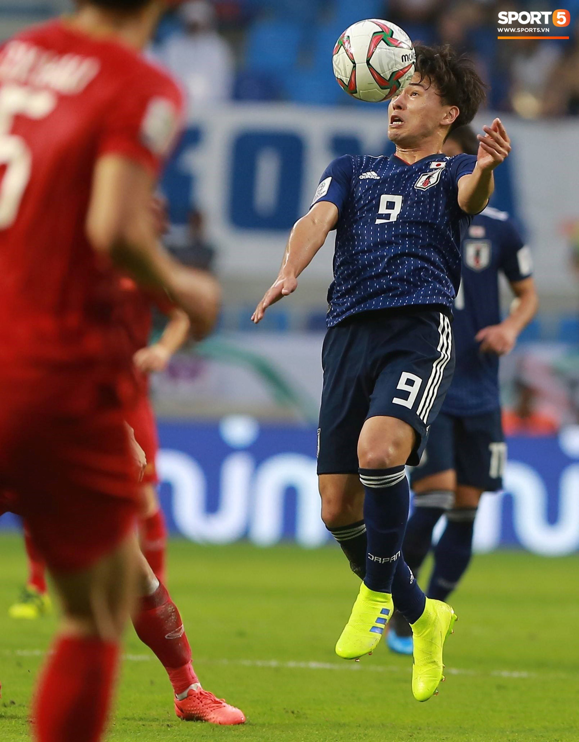 Trai đẹp Nhật Bản gắt gỏng, xô đẩy cậu út tuyển Việt Nam-6