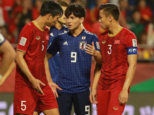 Người Hàn Quốc cho rằng Nhật Bản thắng Việt Nam chỉ vì có VAR-5