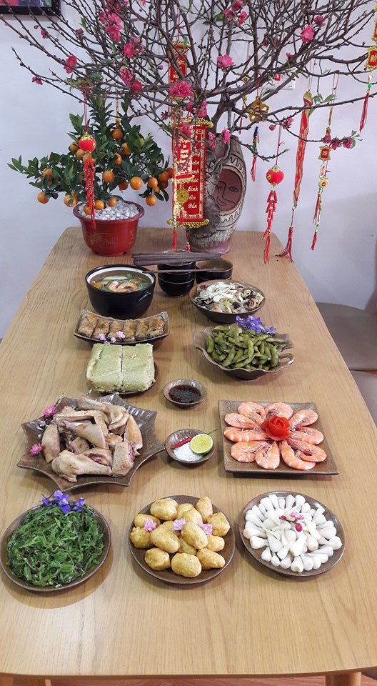 Chị em công sở chi mâm cỗ gần chục triệu đãi ông Công ông Táo-3