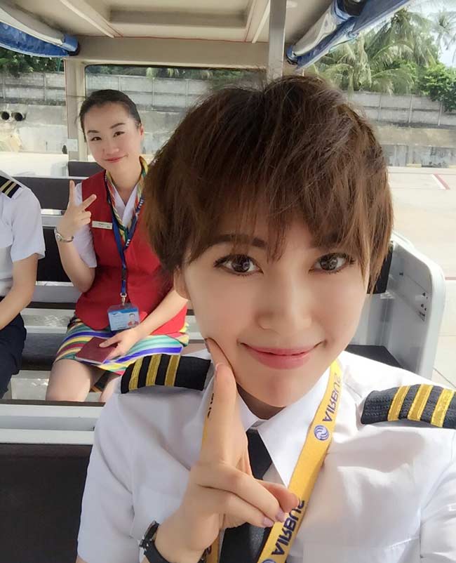Những nữ phi công xinh đẹp tài năng làm chủ bầu trời | Tin tức Online