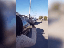 Bạn trai người ta: Hết trao nhẫn kim cương lại tặng cả iPhone XS Max cho nửa kia-1