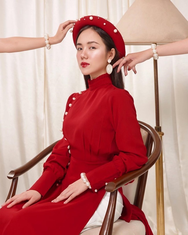 MC nói 7 thứ tiếng của VTV khoe ảnh quyến rũ-9