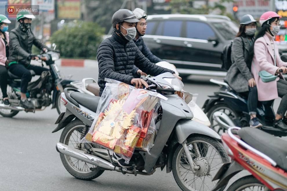 Chùm ảnh: Từ 3h chiều, đường phố Hà Nội ùn tắc không lối thoát ngày giáp Tết-11