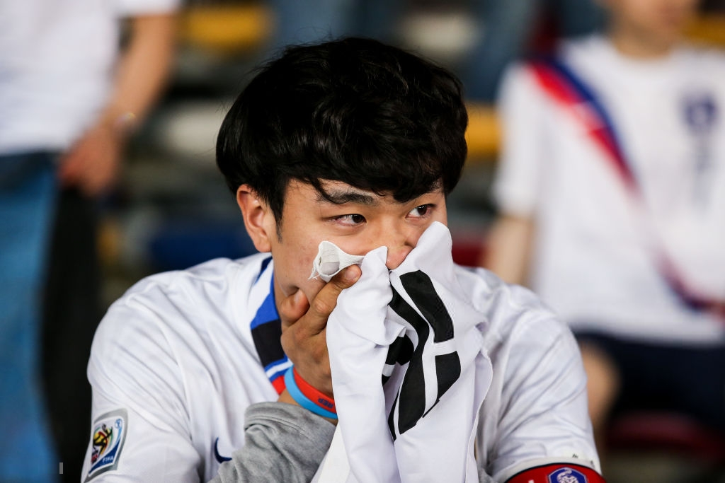 Tuyển thủ Hàn Quốc buồn bã, CĐV suy sụp sau thất bại ở tứ kết Asian Cup 2019-7