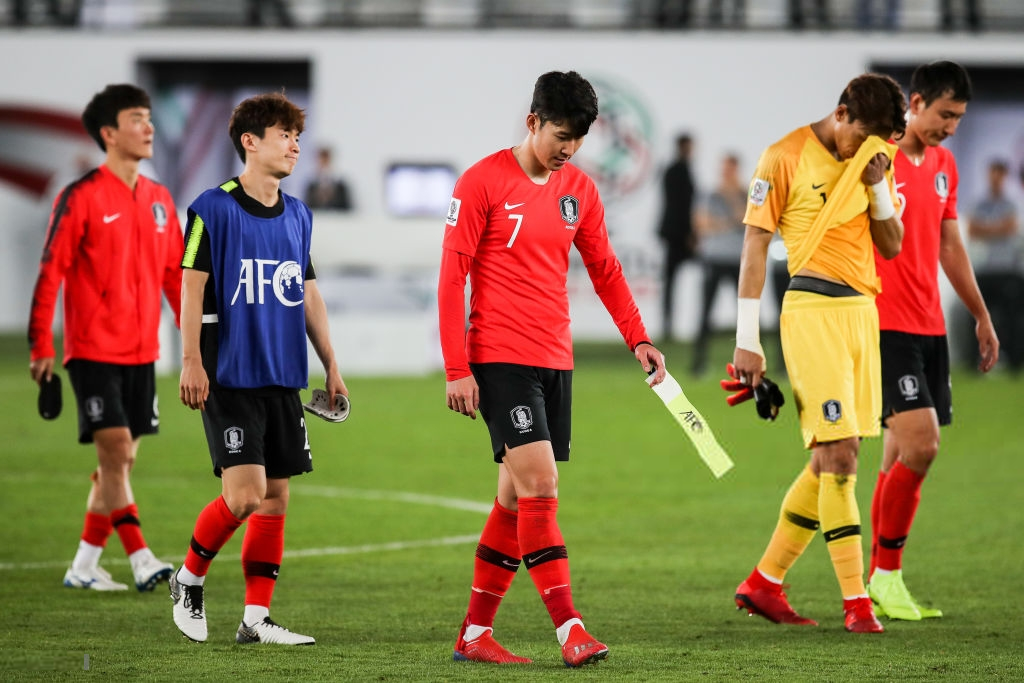 Tuyển thủ Hàn Quốc buồn bã, CĐV suy sụp sau thất bại ở tứ kết Asian Cup 2019-2