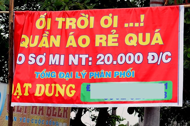 Áo ấm chân dài, bán cả nhà cả cửa và những biển xả hàng cuối năm khiến thượng đế bật cười-8