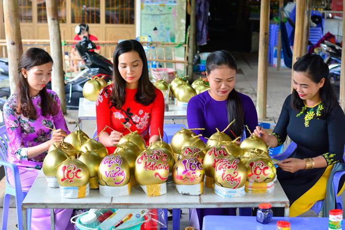 Sốt trái cây thư pháp, bưởi khủng, khách đến tận vườn săn mua-7