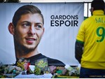 Máy bay chở Emiliano Sala đã thay đổi phi công và giờ bay vào phút chót-4