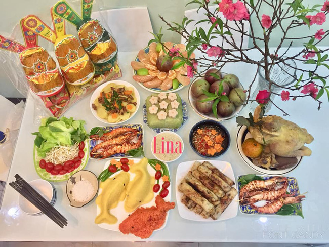 Cuối tuần, nhiều chị em tranh thủ cúng Táo quân sớm, khoe nhau mâm cỗ thịnh soạn hết nấc-7