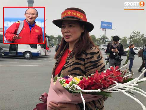 Quang Hải về chịu tang ông nội ngay sau khi lập hat-trick kiến tạo thắng Thanh Hóa-12