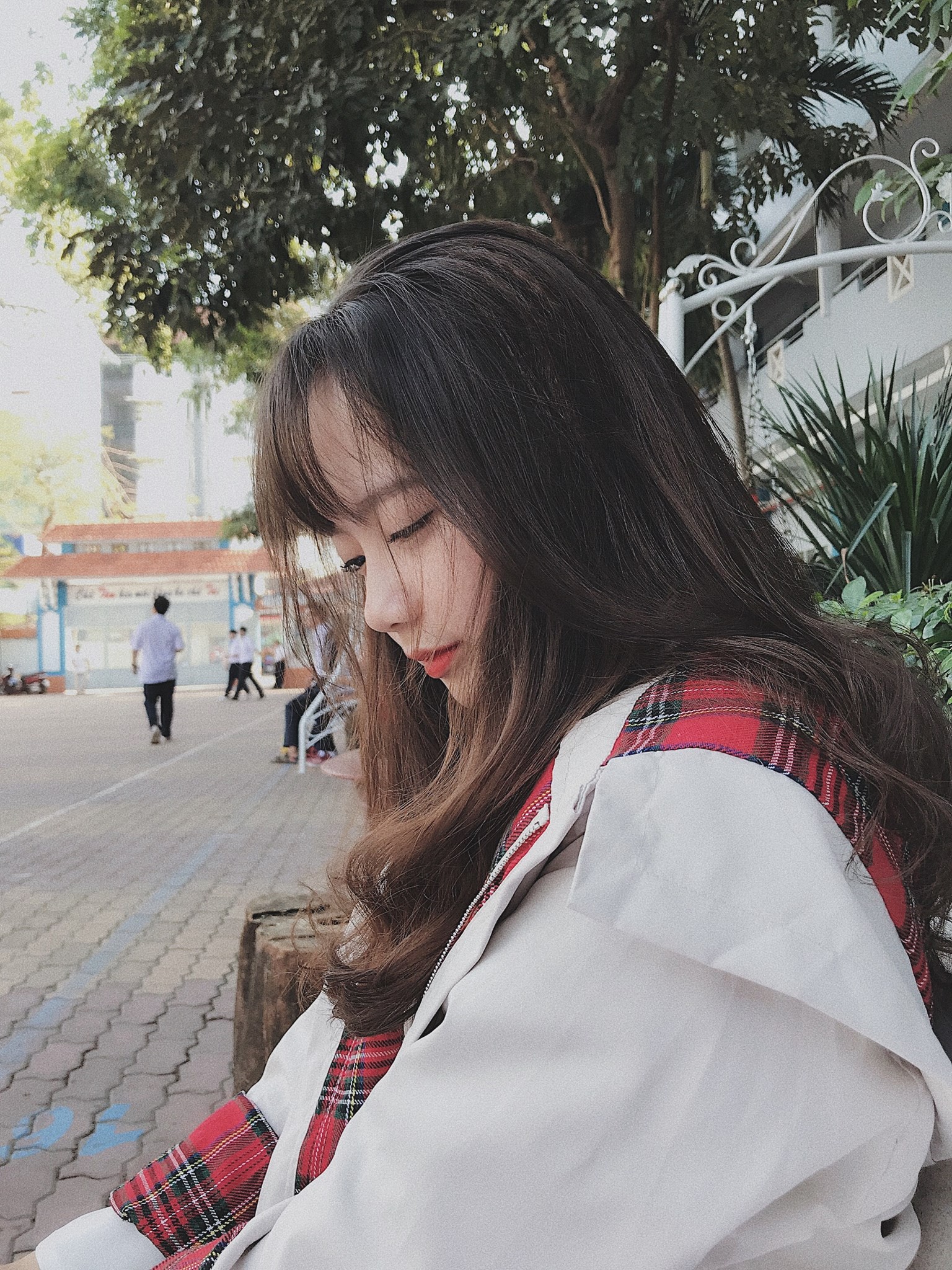 Nữ sinh Việt khiến dân mạng và truyền thông Trung Quốc phát cuồng vì bức ảnh mặc áo dài với mái tóc mây siêu đẹp-5