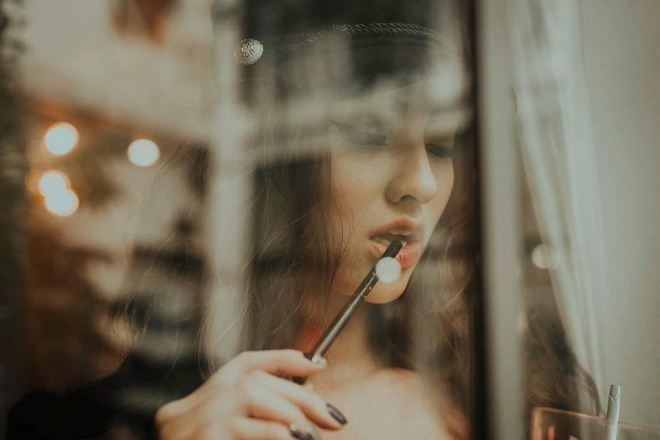 Hồng Quế gợi cảm mê người trong loạt ảnh mới sau khi dao kéo mũi không lâu-2