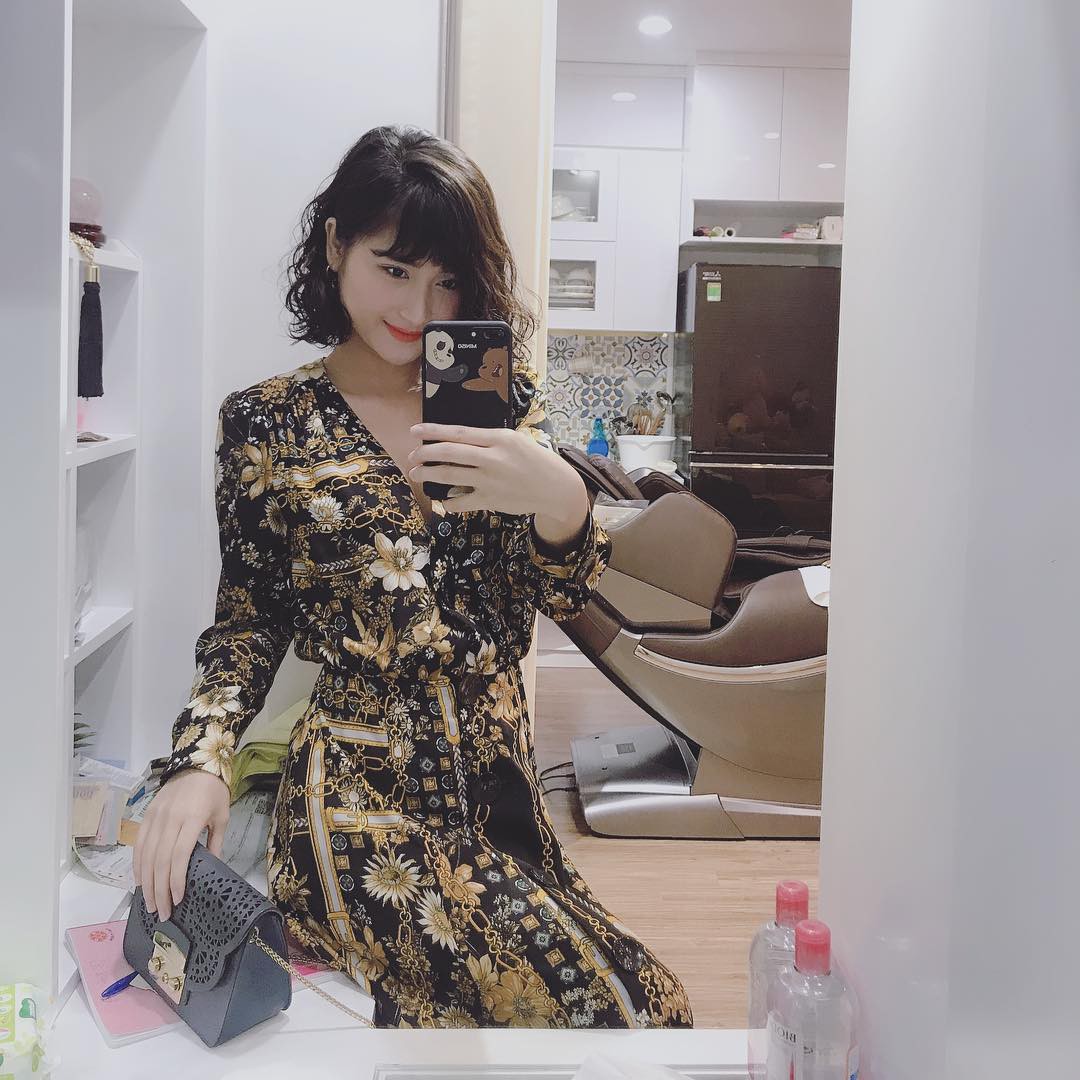 Dàn bạn gái cầu thủ Việt: Xinh đẹp, nổi tiếng nhưng chưa hết, họ còn có cuộc sống sang chảnh đáng ghen tỵ-7