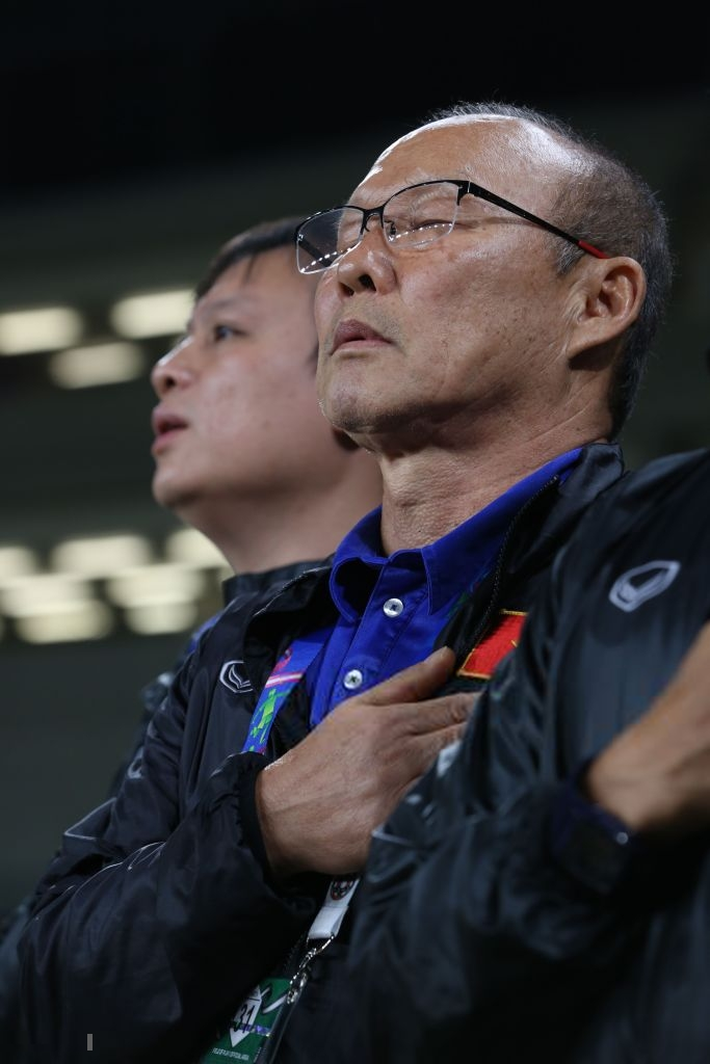 Bầu Đức, hãy để cho Công Phượng một lần được ngẩng đầu trước những Quang Hải, Văn Hậu!-4