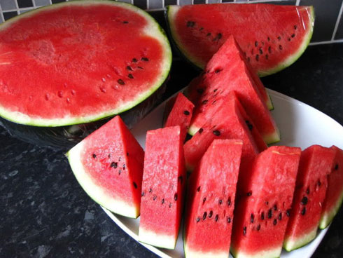 Con dâu tức nghẹn khi vô tình nghe được mẹ chồng dạy con trai về cung cách biếu Tết nhà ngoại-2