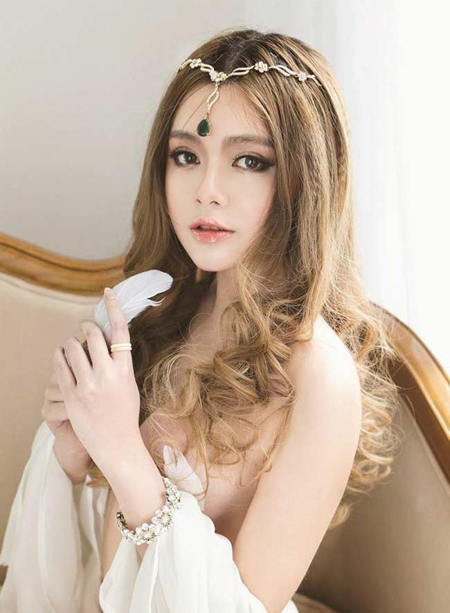 Nhan sắc gợi cảm của 2 hot girl lần đầu xuất hiện trong Táo quân 2019-7