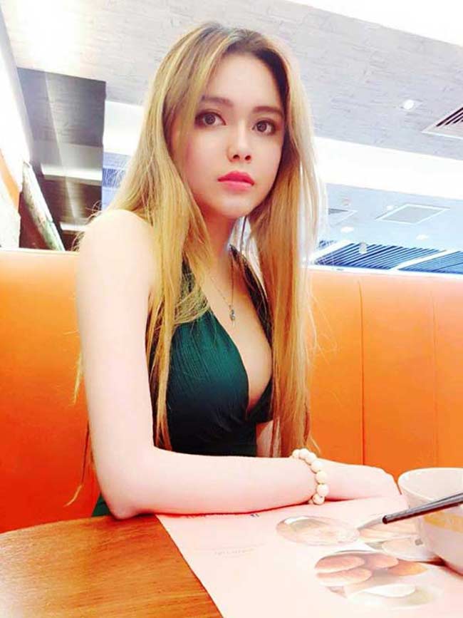Nhan sắc gợi cảm của 2 hot girl lần đầu xuất hiện trong Táo quân 2019-2