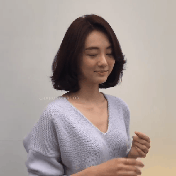 Dù tóc ngắn thì vẫn có 4 kiểu uốn xoăn đẹp quên sầu mà không già chút nào để chị em điệu đà diện Tết-5