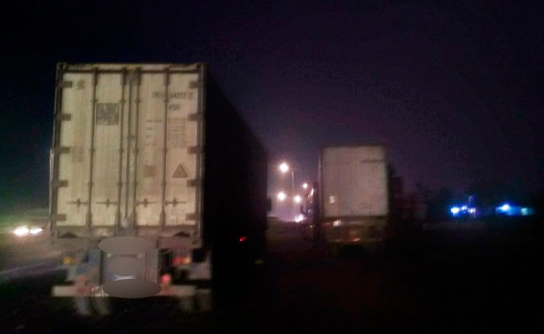 Hãi hùng tài xế xe container mở tiệc lẩu ma túy’ trên cabin-1