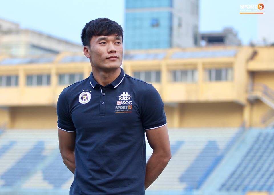 Thủ môn Bùi Tiến Dũng chính thức ra mắt Hà Nội FC-1