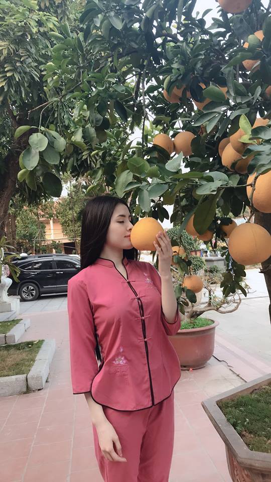 Thư Dung đáp trả khi bị anti-fan nói đi chùa cầu cho có khách-4