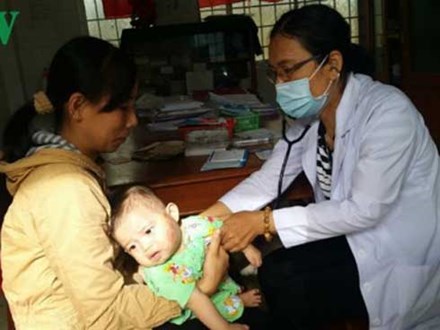 Tiền Giang: Tiêm vaccine ComBe 5, trên 60 trẻ nhập viện