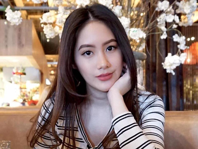 Cuộc sống giàu có đáng ngưỡng mộ của hot girl Lào gốc Việt ở tuổi 22-11