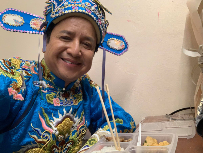 Táo Quân 2019: Chí Trung tiết lộ mặc 2 bộ đồ, làm Táo Giáo dục chứ không phải Táo Giao thông-1