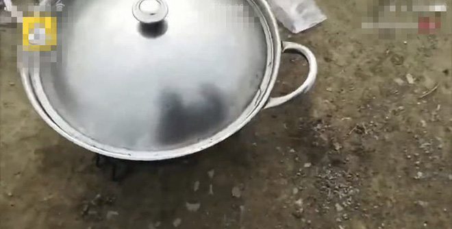 Rủ họp lớp không ai đi, lớp trưởng đích thân đạp xe 1500km, đến thăm nhà từng người-3