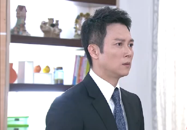 Hào hứng mua quà xịn đến biếu Tết sếp, ai ngờ vừa đến cổng đã chết đứng khi gặp sếp bà-2