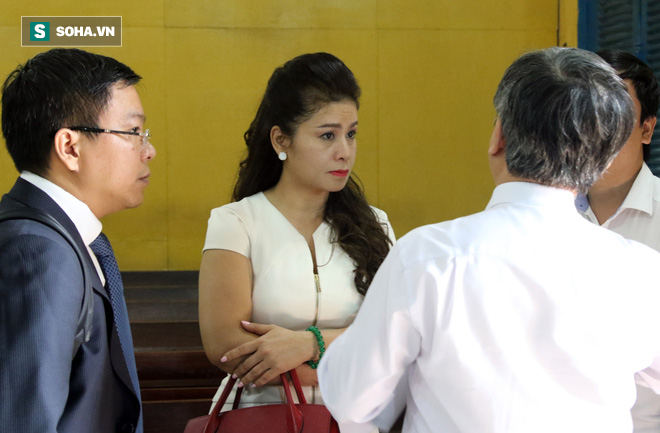 Vụ ly hôn nghìn tỷ Đặng Lê Nguyên Vũ - Lê Hoàng Diệp Thảo: Hai vợ chồng lặng lẽ rời tòa-3