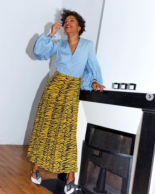 3 mẫu váy chứng minh vàng là màu sắc thời thượng nhất 2019-12