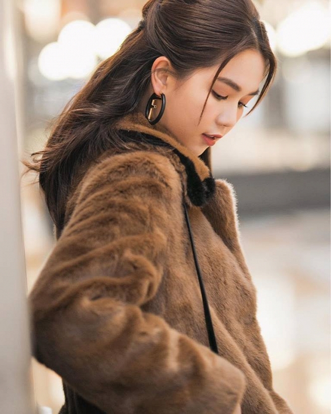 Ngọc Trinh phủ hàng hiệu từ đầu tới chân, sải bước ở kinh đô thời trang Milan-2