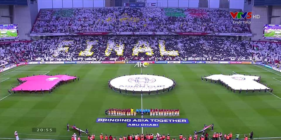 Đội tuyển thua nhục nhã, CĐV nước chủ nhà UAE còn để lại hình ảnh vô cùng xấu xí-9
