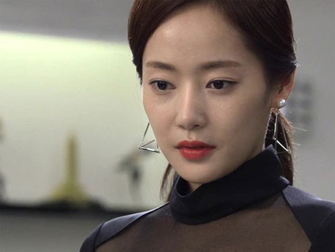 Bất ngờ đến thăm thông gia giàu có, bố tôi vừa khóc vừa kéo con gái về nhà ngay lập tức-3