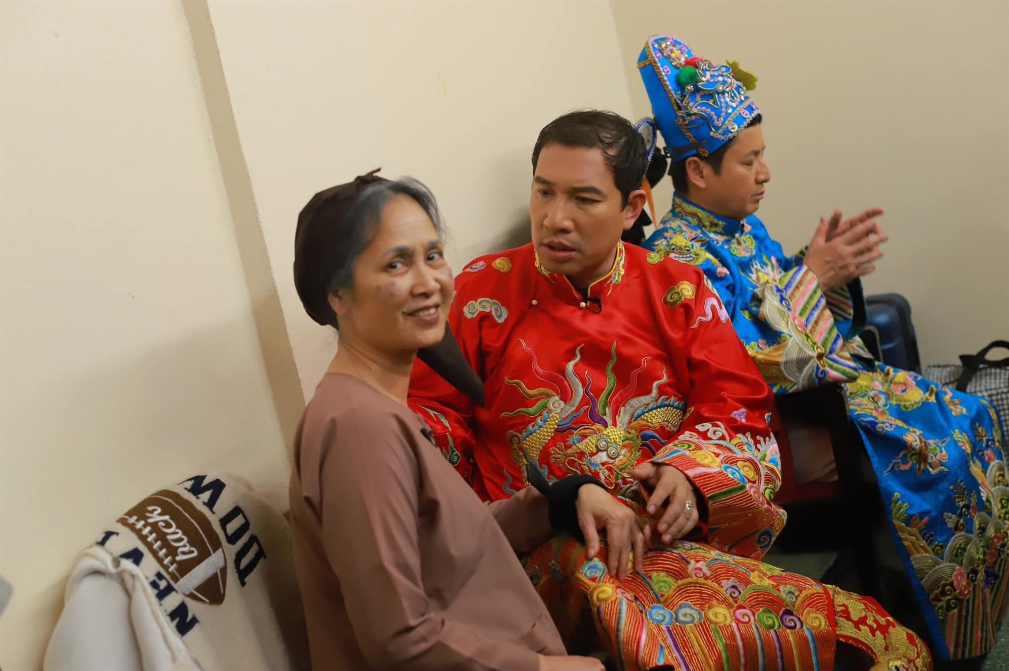 Hoa hậu Jennifer Phạm bất ngờ tái ngộ chồng cũ Quang Dũng-9