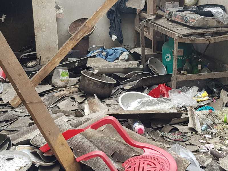 Hiện trường đổ nát sau vụ nổ thuốc pháo, 1 học sinh tử vong-5