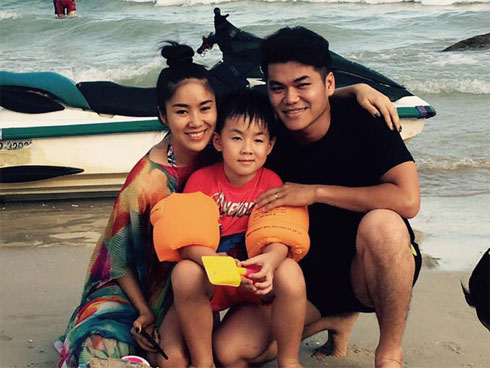 Lê Phương đáp trả gay gắt sau khi bị chỉ trích chảnh choẹ với fan-4