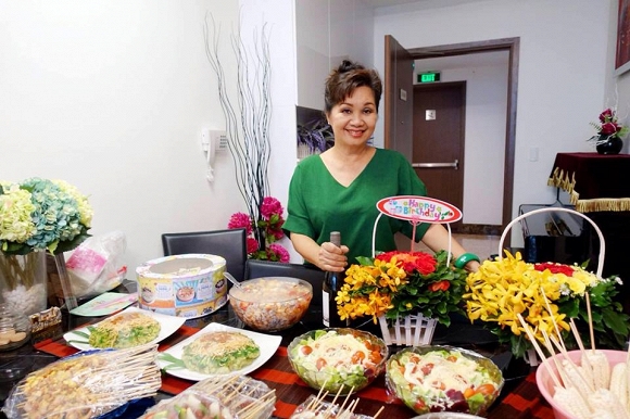 Chuyện tình duyên lận đận đẫm nước mắt của các nữ danh hài nổi tiếng-43