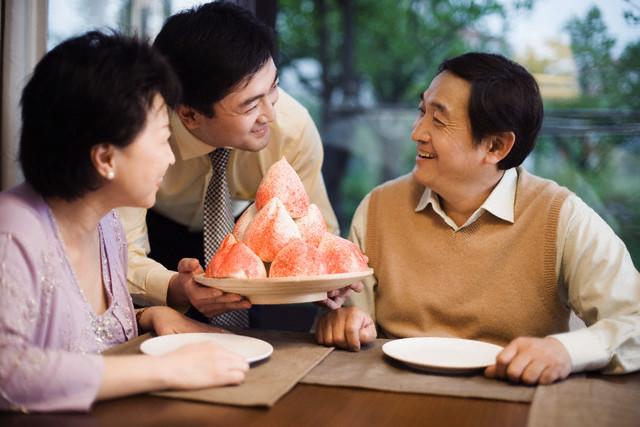 Gia đình mất Tết vì con trai xin phép cưới... mợ-1