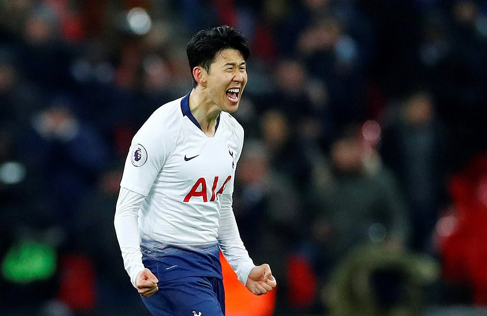 Chelsea thảm bại khó tin, sao Hàn Quốc gây thất vọng ở Asian Cup tỏa sáng giúp Spurs ngược dòng ấn tượng-10