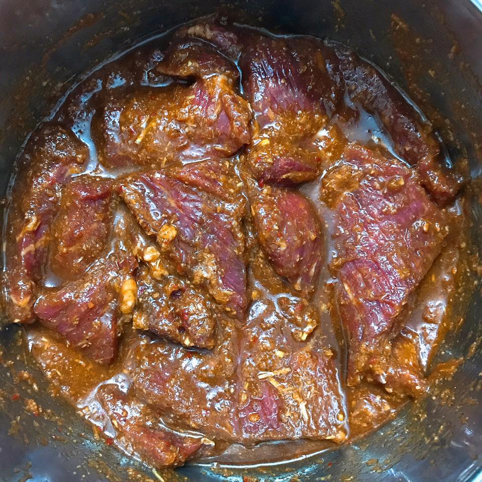 Tuyệt chiêu làm bò khô ngon bất bại của mẹ đảm khiến chị em xếp hàng hóng công thức-3