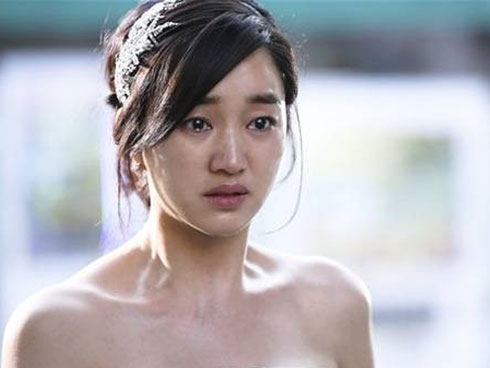 Chợt gặp chồng mua cây đào tuyệt đẹp, nhưng hành động sau đó lại hé lộ một bí mật giấu giếm bấy lâu-2