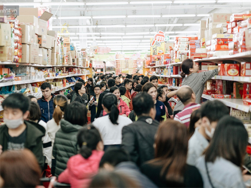 Nỗi kinh hoàng mang tên TẮC ĐƯỜNG cả ngày lẫn đêm ở Hà Nội khi Tết cận kề-14