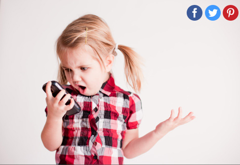 Cho con chơi điện thoại nhiều, cha mẹ rồi sẽ hối hận khi lâm vào cảnh này-2