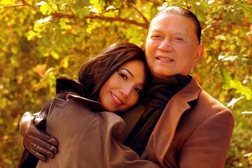 Từng sống hạnh phúc là thế nhưng khi chồng qua đời, các sao việt này đã vượt qua nỗi đau khổ ra sao?-24