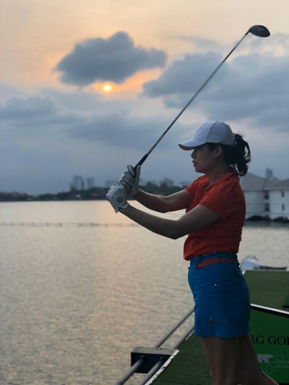 Từng sống hạnh phúc là thế nhưng khi chồng qua đời, các sao việt này đã vượt qua nỗi đau khổ ra sao?-12