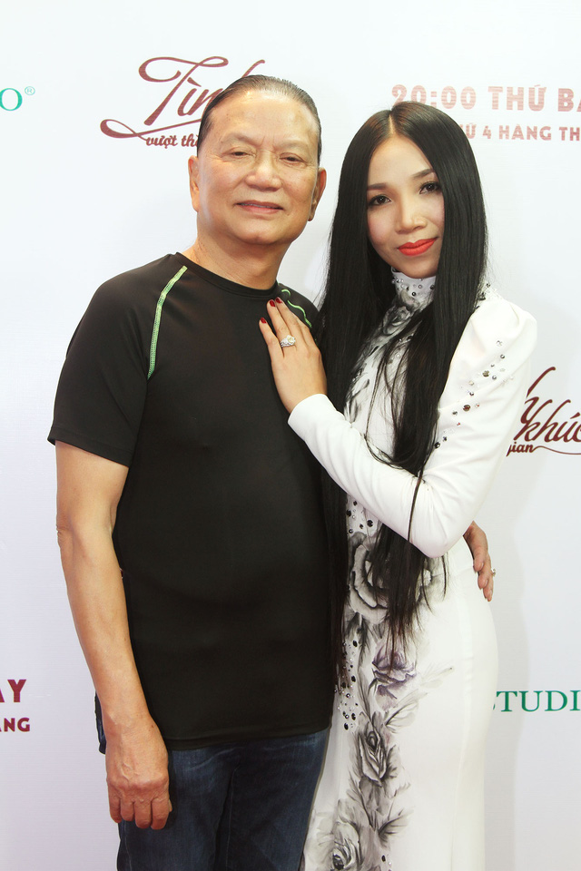 Từng sống hạnh phúc là thế nhưng khi chồng qua đời, các sao việt này đã vượt qua nỗi đau khổ ra sao?-27