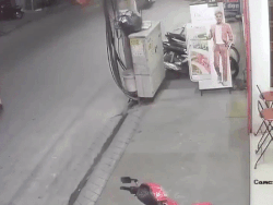 Ô tô chở khách về quê ăn Tết gặp nạn trên cao tốc Hà Nội - Lào Cai-1